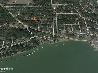 9th St, Onalaska, TX 77360