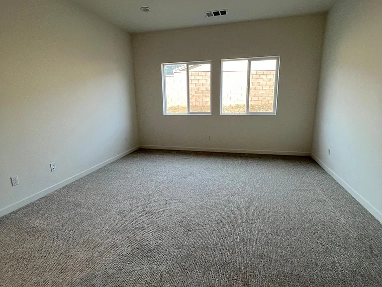 15544 Kings Peak Dr — Photo 26