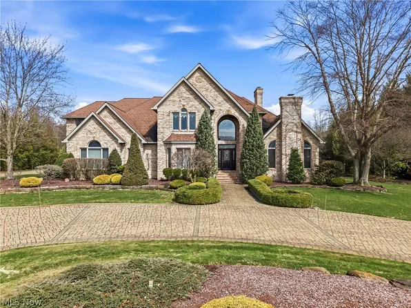 6624 Covington Cv, Canfield, OH 44406