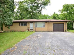 9619 Ridge Heights Rd, Fairview Heights, IL 62208