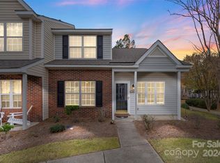 17075 Greenlawn Hills Ct, Charlotte, NC 28213