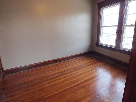4th image of 1195 Mount Pleasant Ave #Es