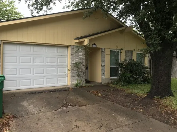 2103 Highbury Rd, Carrollton, TX 75007