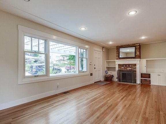 5th image of 1823 Neale St
