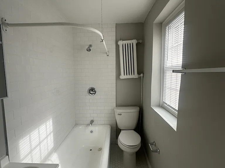 1175 Chapel St #3O1 — Photo 6