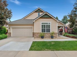 836 Windflower Dr, Longmont, CO 80504