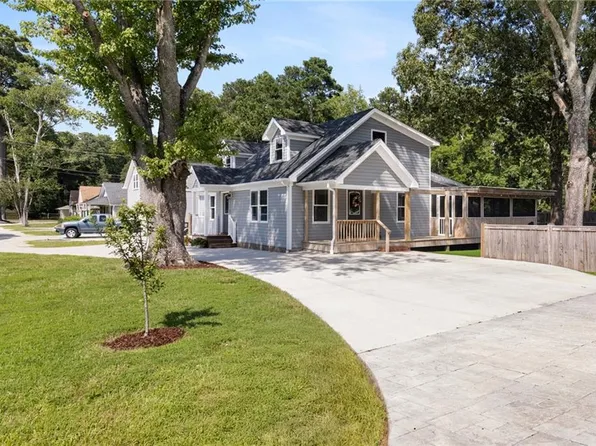 365 Carawan Ln, Chesapeake, VA 23322