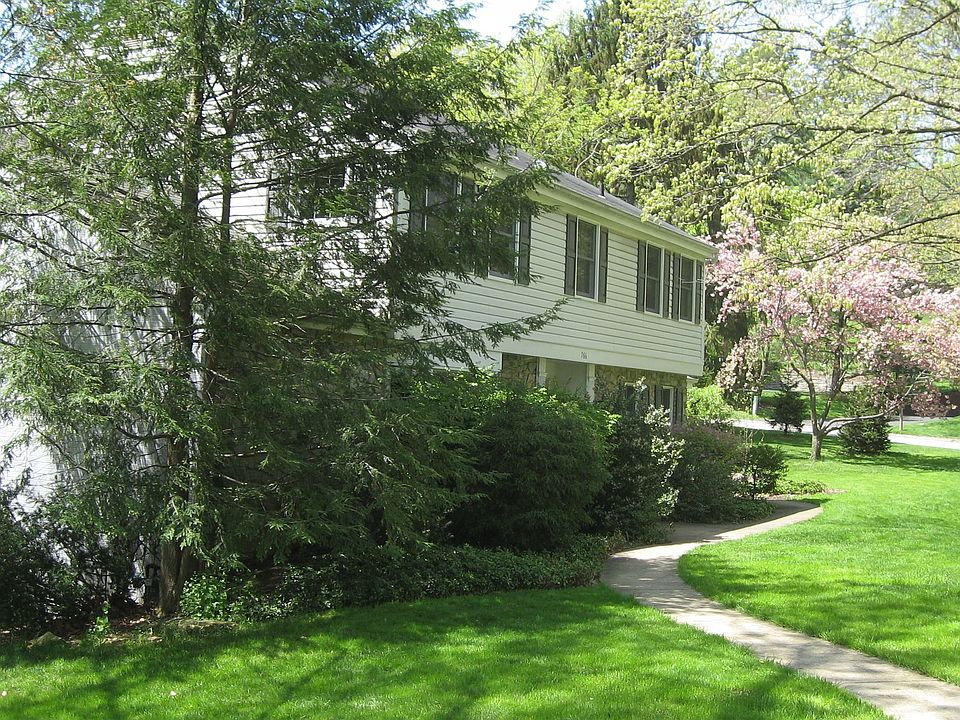 2nd image of 766 Olive St