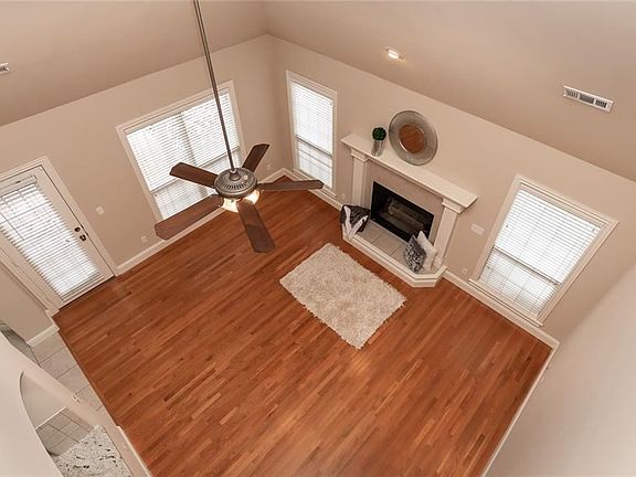 5th image of 4601 W Hillside Dr