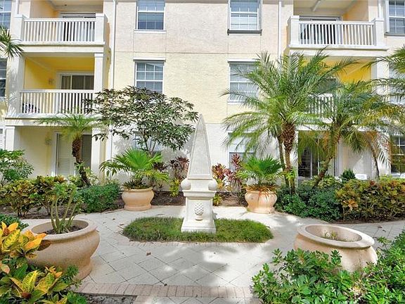 4th image of 275 Murcia Dr APT 208