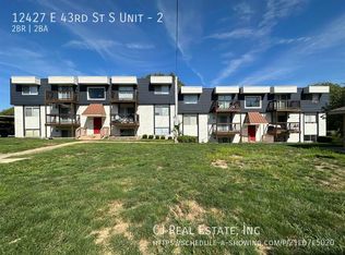 12427 E 43rd St S APT 2, Independence, MO 64055