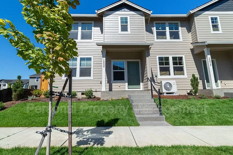 3 bed, 2.5 bath, 1506 sqft, $2,395 — Photo 1