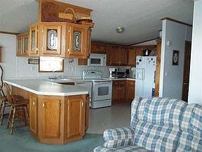 4th image of 630 N Lakeview Dr