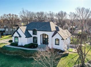 9205 Redbud Ln, Lenexa, KS 66220