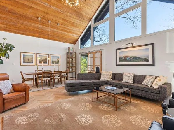 126 Southlawn Avenue, Dobbs Ferry, NY 10522