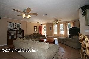 3rd image of 6117 Hill View Ct