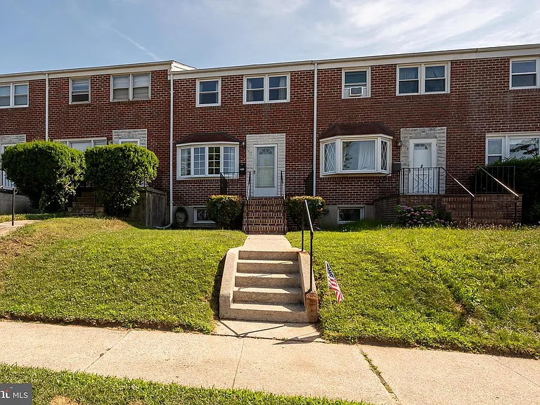 1117 Circle Dr — Photo 1