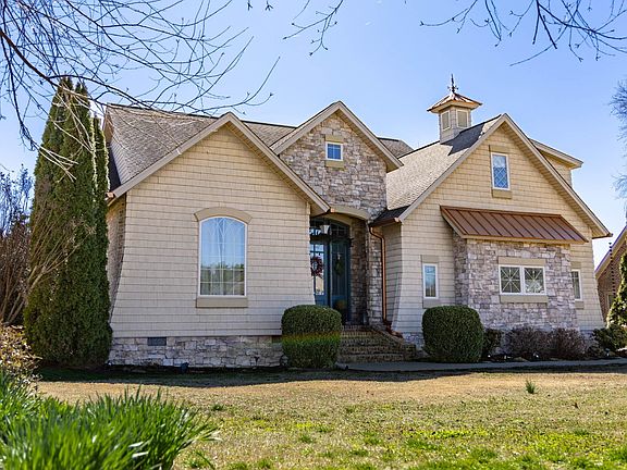 2nd image of 47 Briarwood Dr