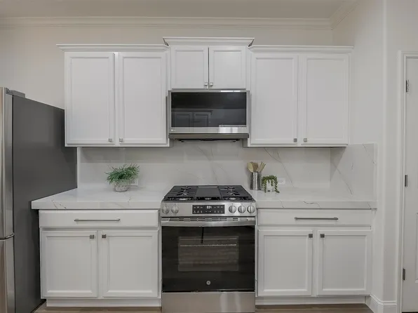 2828 Houston Wood Dr, Fort Worth, TX 76244