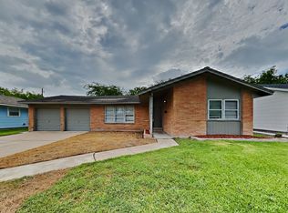 613 Mark St, Deer Park, TX 77536