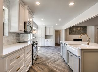 801 Rock Hollow Rd, Edmond, OK 73034