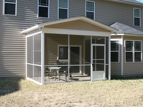 Screened in Porch