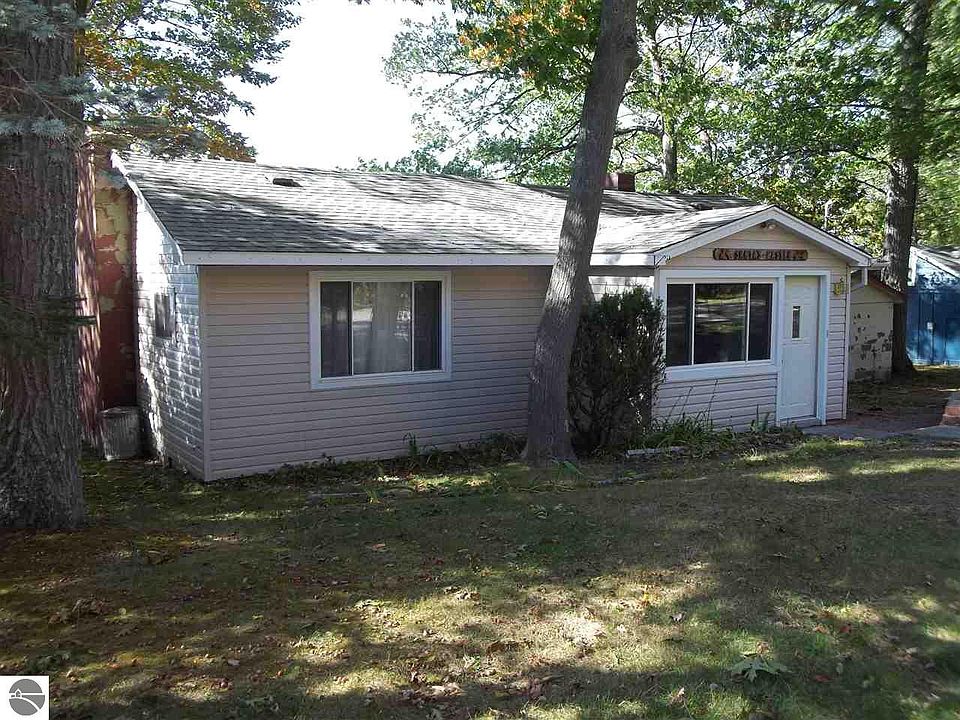 1st image of 3958 E Cedar Lake Dr