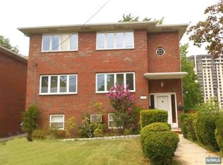 1233 Inwood Ter #2, Fort Lee, NJ 07024