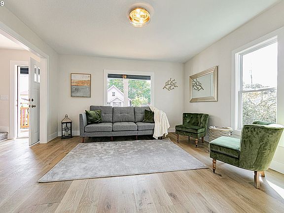 5th image of 5903 SE Gladstone St