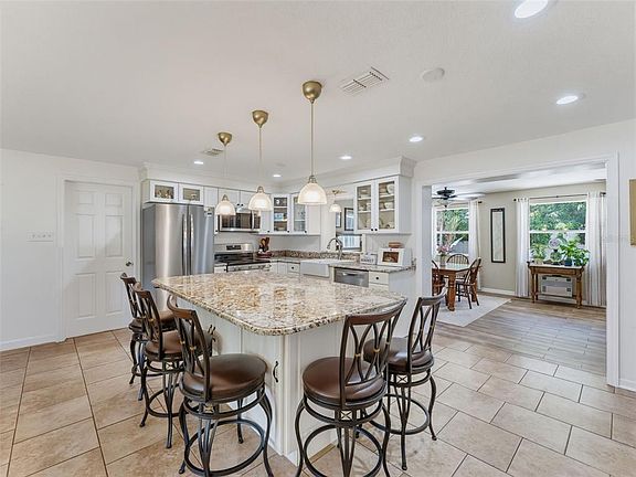 4th image of 1575 JASMINE WAY