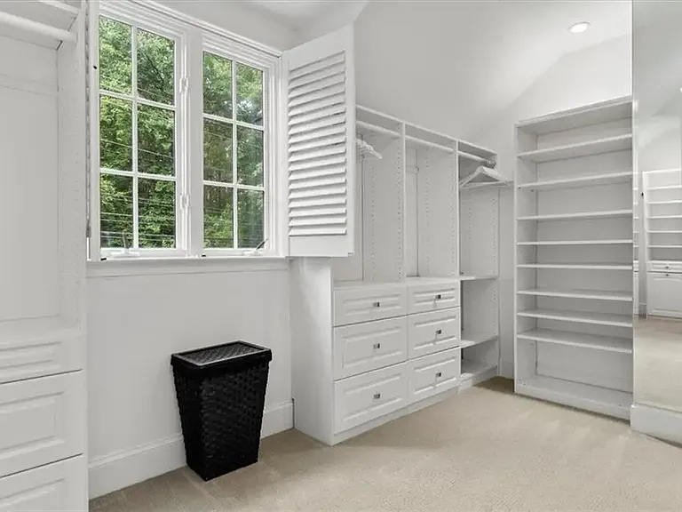 3825 Peachtree Dunwoody Rd NE — Photo 69