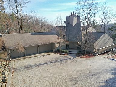 7259 Parkwood Dr Fenton Mi 48430 Zillow