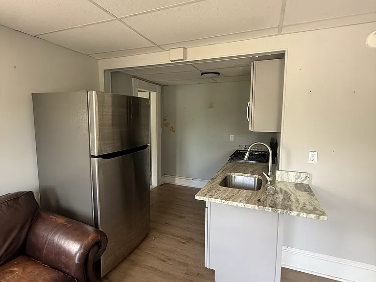 81 Main St #3 — Photo 6