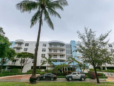 1555 N Treasure Dr APT 414, North Bay Village, FL, 33141