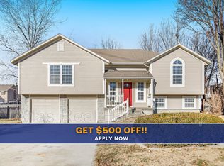 1602 Tyler Dr, Raymore, MO 64083