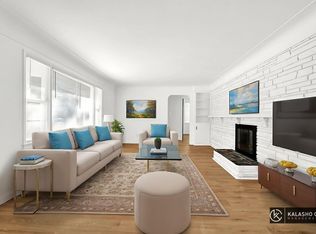 2580 Walnut Lake Rd, West Bloomfield, MI 48323