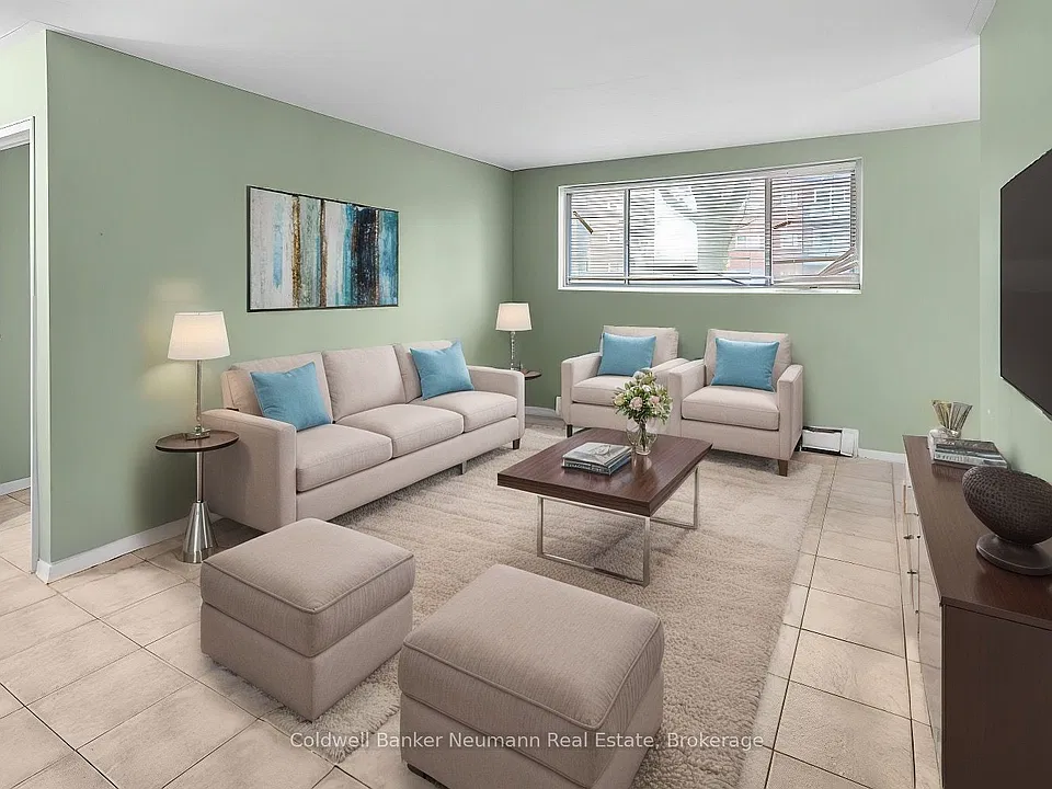 8 Delaware Ave #3