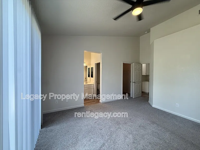 403 Munden Ct — Photo 10