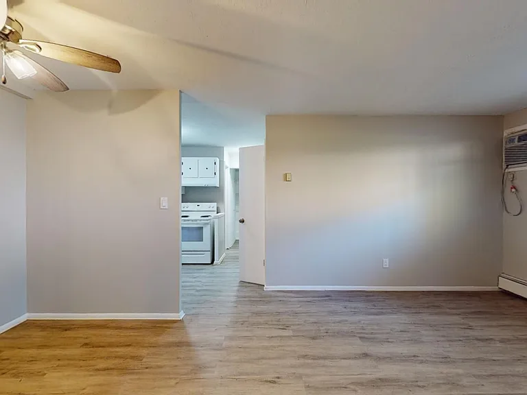 15312 Maple Park Dr — Photo 12