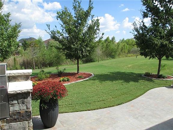 2nd image of 8705 Maryland Ct