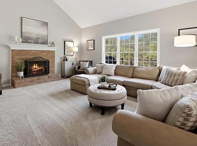 22806 Oatlands Grove Pl — Photo 85