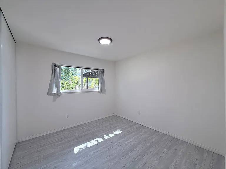 175 S Vallejo Way — Photo 8