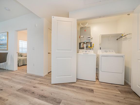 Washer/Dryer In Unit