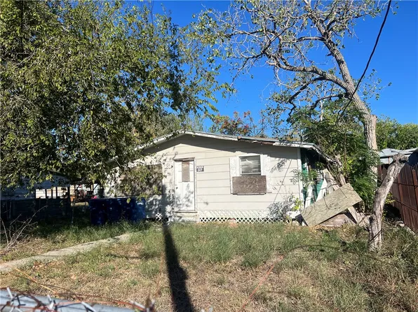 230 Shawnee St, Corpus Christi, TX 78405