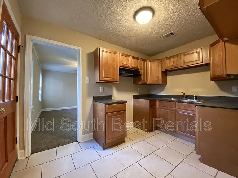 3629 Vivia Ave — Photo 8