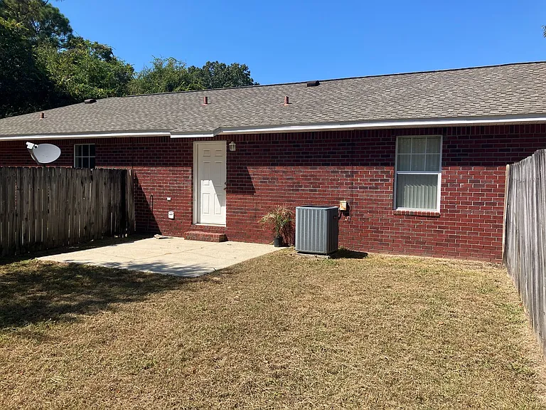3031 E Kingsfield Rd #B — Photo 14