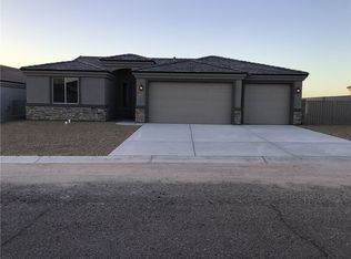 2220 E Moon Ridge Ln, Fort Mohave, AZ 86426