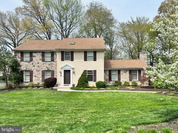 10 Carillon Ct, Wilmington, DE 19803