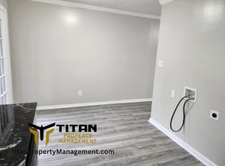 1619 Longview St APT D, Benton, AR 72015