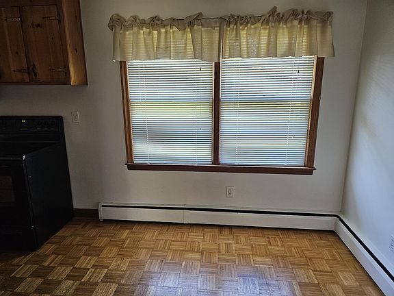4th image of 950 McHenry Ave NE